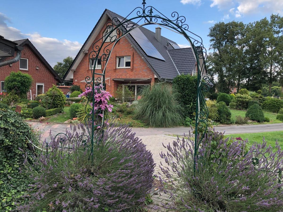 Feldjahns-Ferienwohnung อาเฮาส์ ภายนอก รูปภาพ